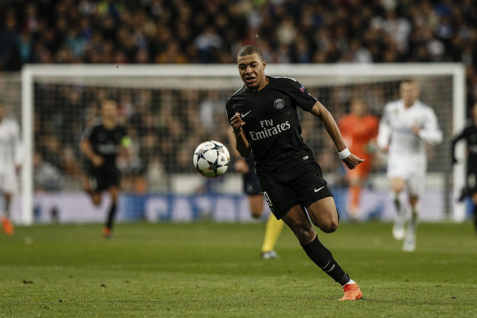 迪马济奥：尤文有意布莱顿中场奥赖利，但尚未正式报价（迪马济奥称：尤文图斯有意签下布莱顿中场奥赖利，但尚未提交正式报价）