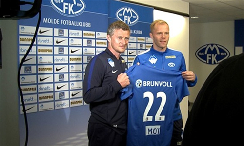 篮球篮网连续输球，主帅承认战术失误（篮网遭遇连败，主帅坦言战术布置有误）