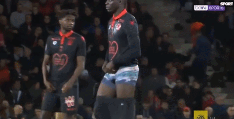 英超-水晶宫1-2曼联：你不看好他时，他雄起｜前瞻