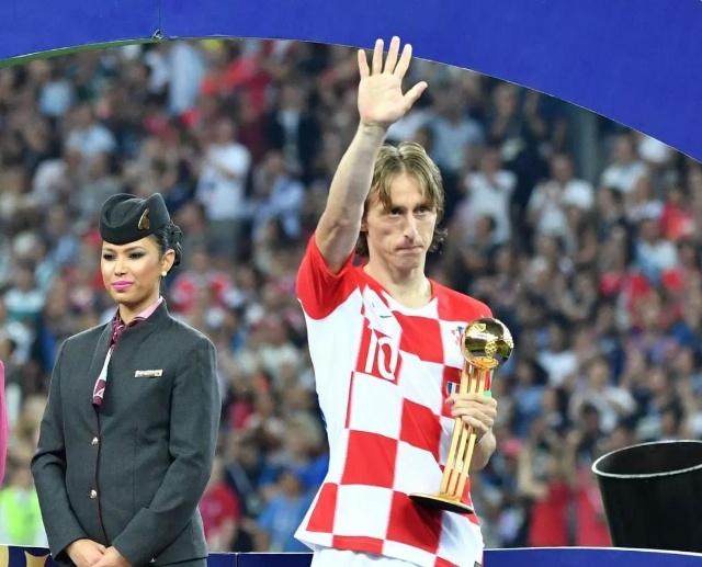 穆勒：输掉这样的决赛能激发球队能量，我们一定会卷土重来（穆勒：这场决赛的失利会点燃全队斗志，我们必将强势归来）