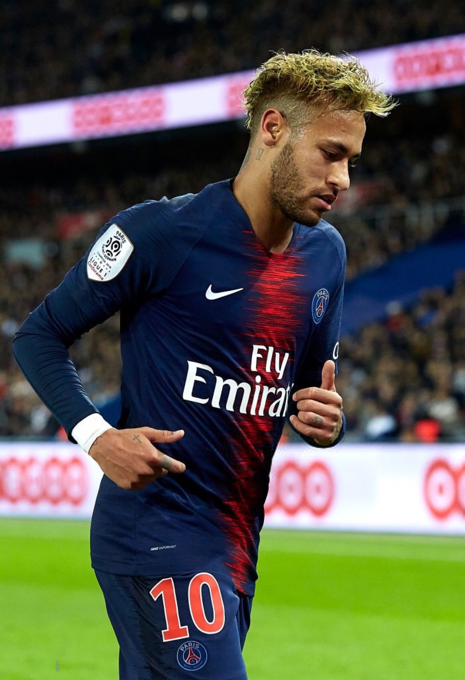 2025／26赛季英超：他们有最好的教练和球员！瓜迪奥拉公开押宝英格兰（瓜迪奥拉公开看好英格兰：2025／26英超他们坐拥最强教练与球员）