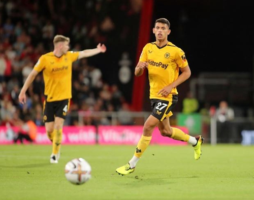 中超：山东泰山主场2-0完胜河南队（中超：山东泰山主场两球零封河南队）