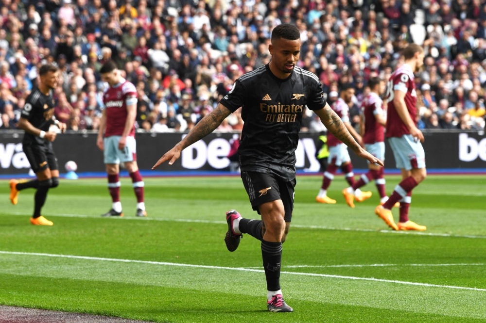 伤愈复出，阿方索-戴维斯时隔262天再度为拜仁出战（阿方索-戴维斯伤愈归队，阔别262天再披拜仁战袍）