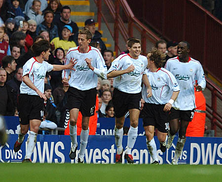 TA：利物浦球迷拒为种族歧视认罪，涉嫌英超首轮骂塞梅尼奥（TA：被指英超首轮对塞梅尼奥实施种族辱骂，利物浦球迷拒绝认罪）