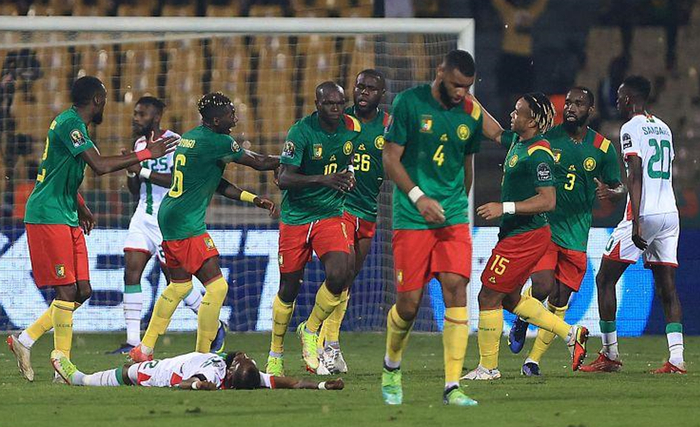 法尔克：拜仁仍在密切关注DV9，同时也对弗兰库利诺-朱感兴趣（法尔克：拜仁仍紧盯DV9，亦对弗兰库利诺-朱有意）