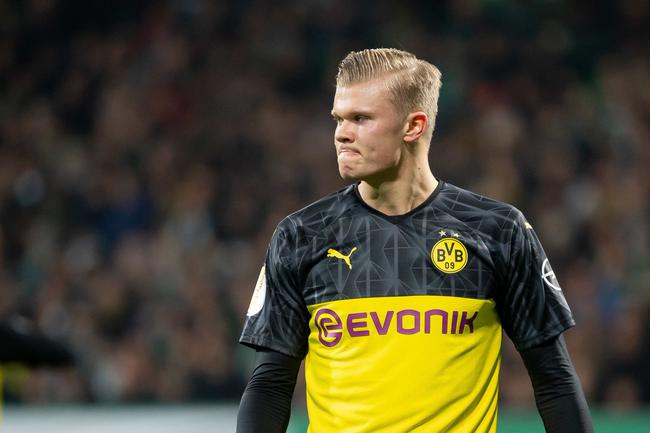 英超战报：曼联客场战胜埃弗顿,（英超快讯：曼联客场力克埃弗顿）