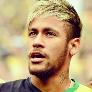 新援阿里亚斯参加了狼队在西班牙的首堂训练课！🇨🇴（阿里亚斯亮相狼队西班牙首训！🇨🇴）