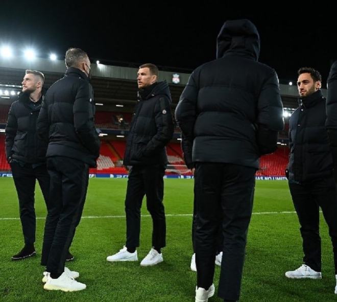 德天空：多特关注昆滕-廷贝尔；布兰特开始学习西班牙语（德天空：多特有意昆滕-廷贝尔，布兰特已开始学西语）